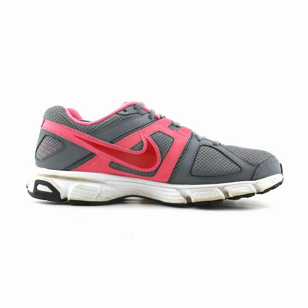 NIKE  DOWNSHIFTER 5 Nike performance shoe shots