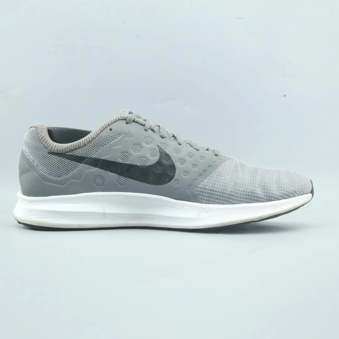 NIKE DOWNSHIFTER 7 Nike casual shoe imagery