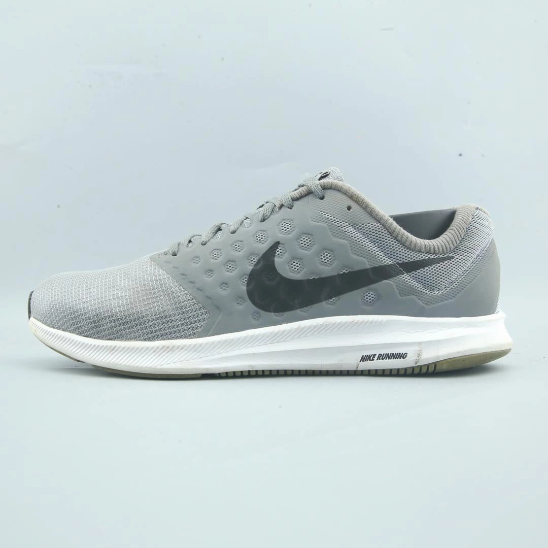 NIKE DOWNSHIFTER 7 Nike comfortable everyday sneakers