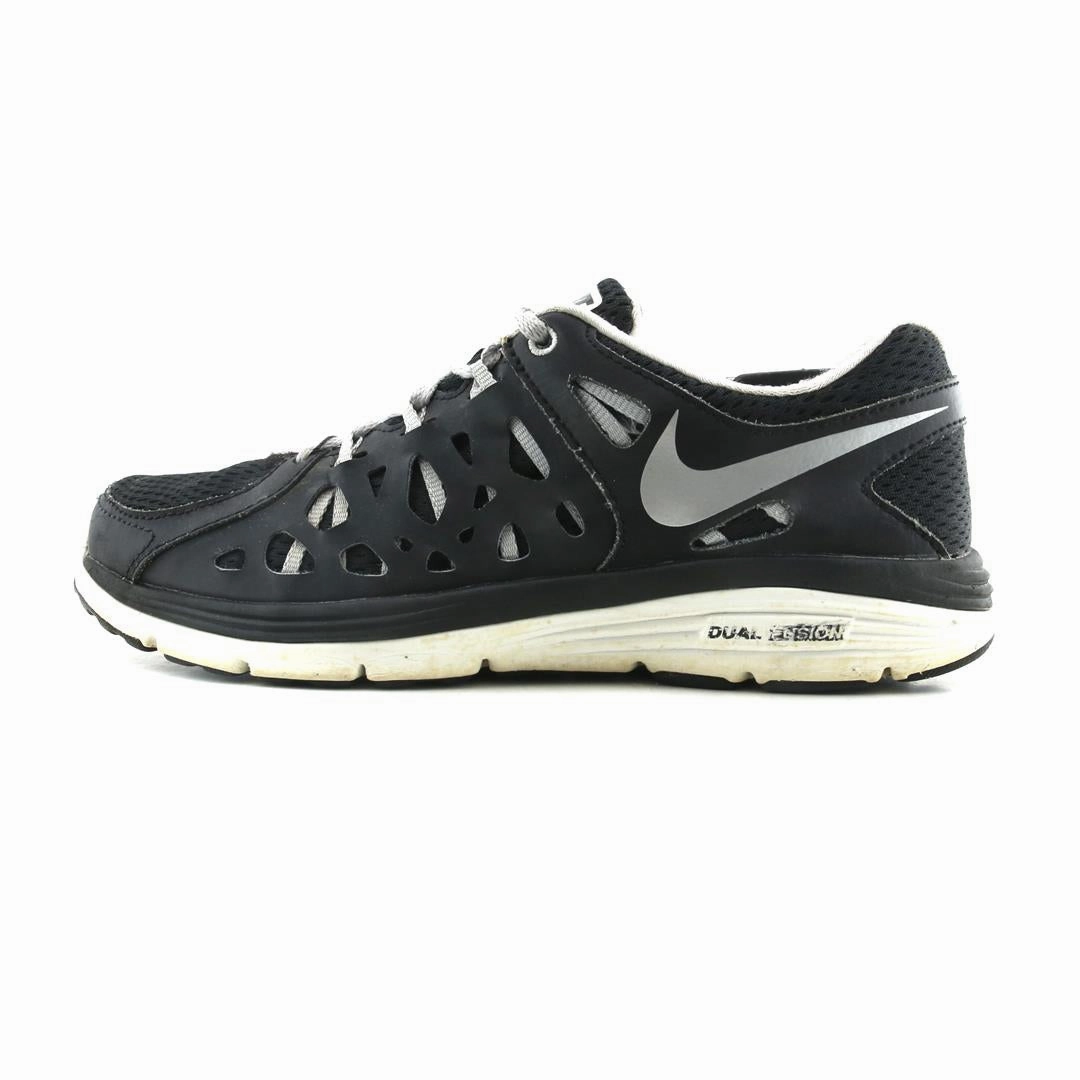 NIKE DUAL FUSION RUN 2 Nike classic retro sneaker looks