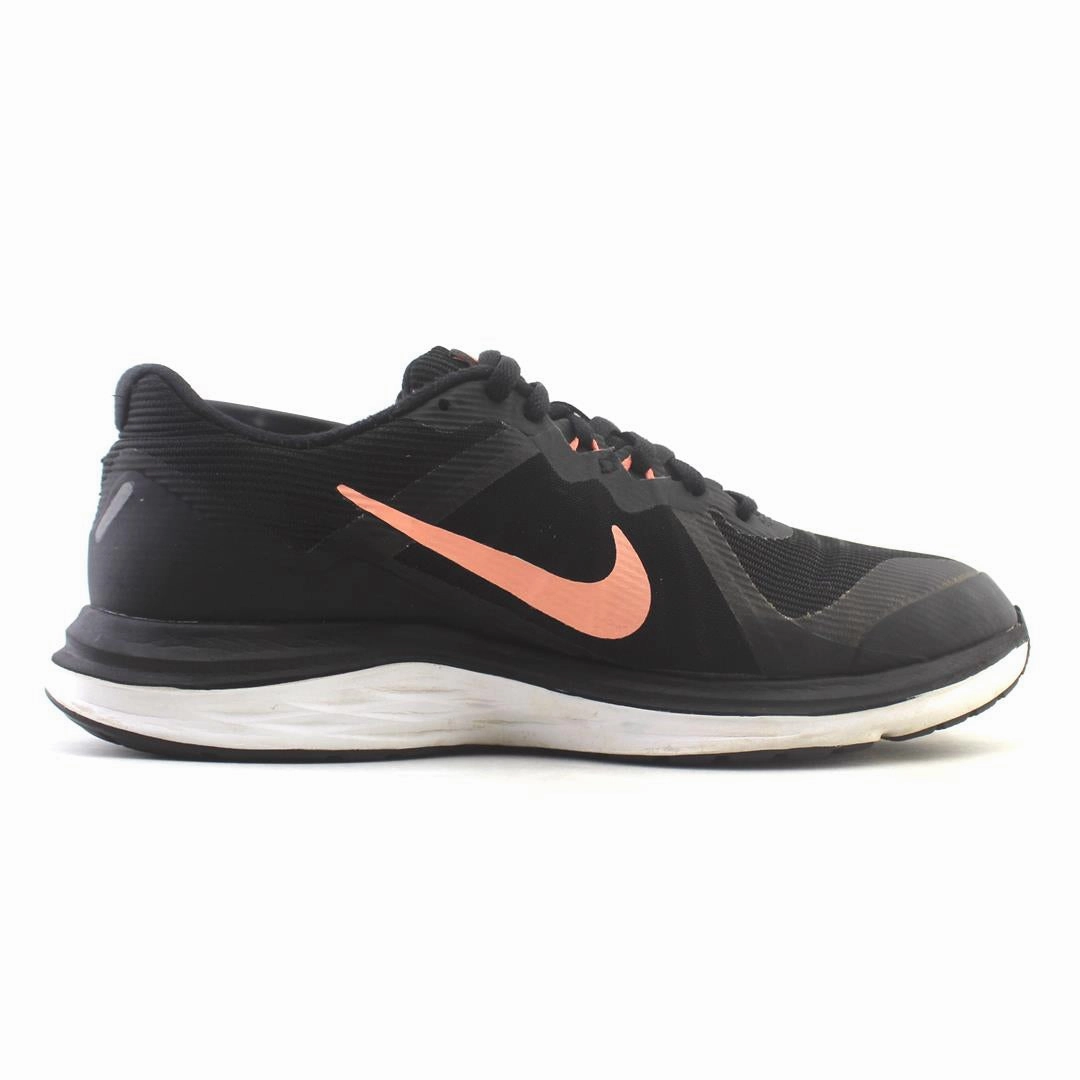 NIKE  DUAL FUSION X 2 vibrant Nike shoe colors