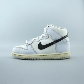 NIKE DUNK HIGH RETRO Nike lightweight trainer models