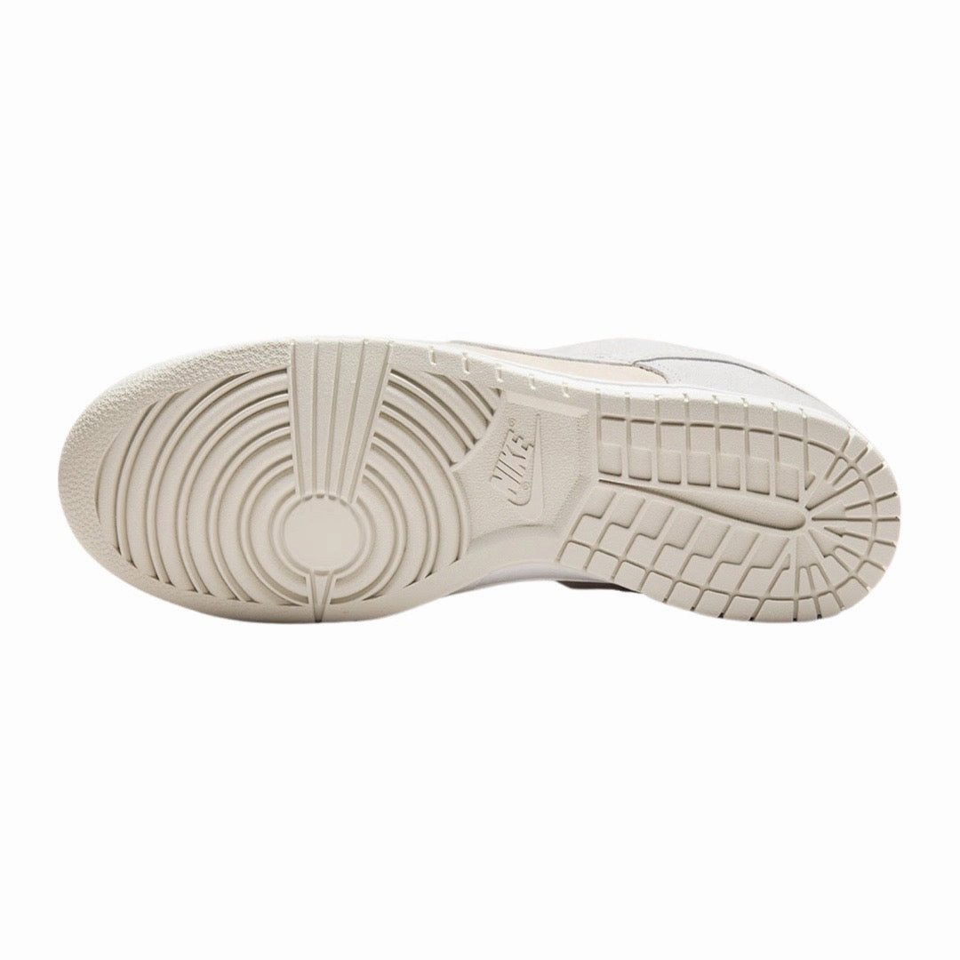 Nike Dunk Low Vast Grey Suede Basketball Shoes
