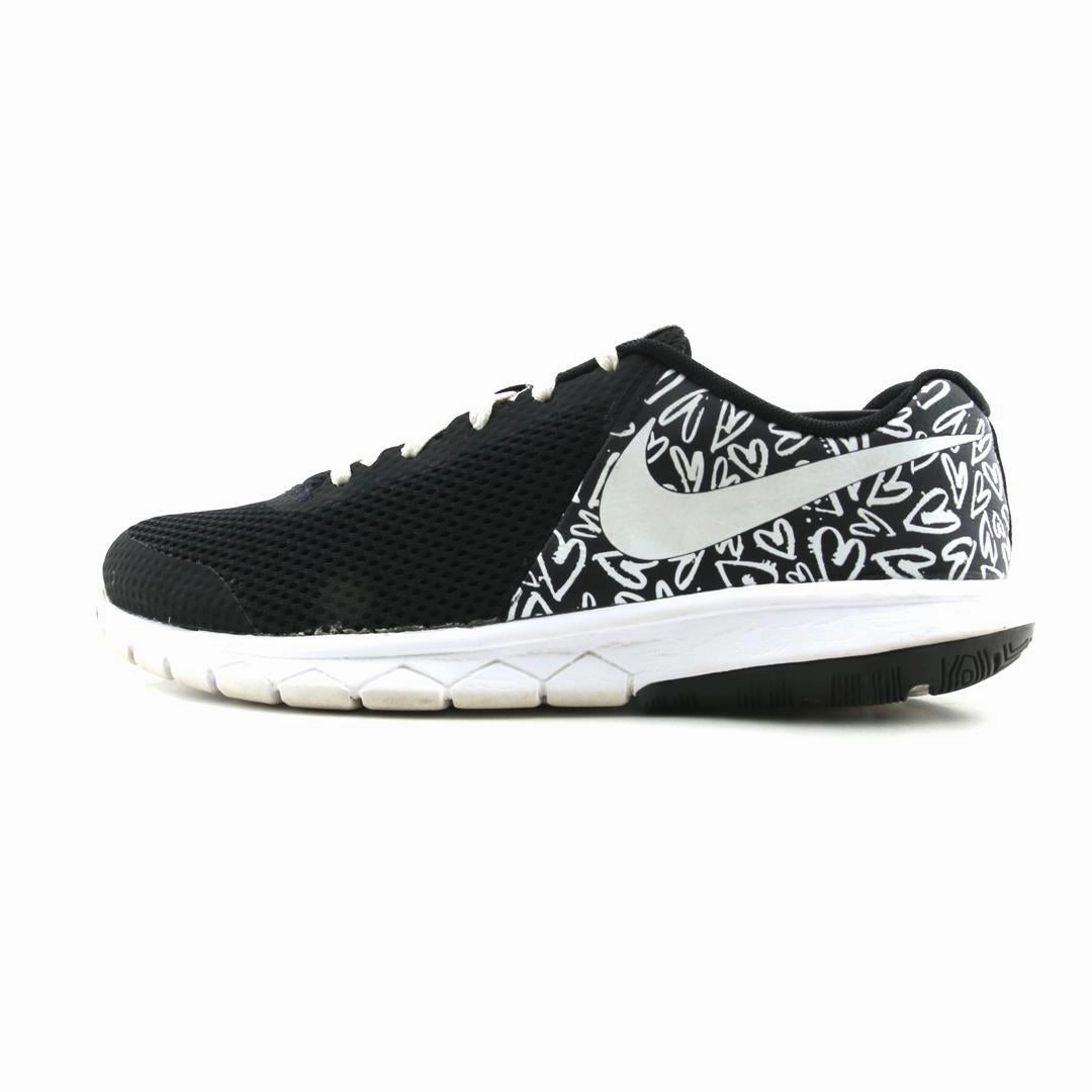 NIKE  FLEX EXPERIENCE RN 5 Nike classic retro sneaker looks