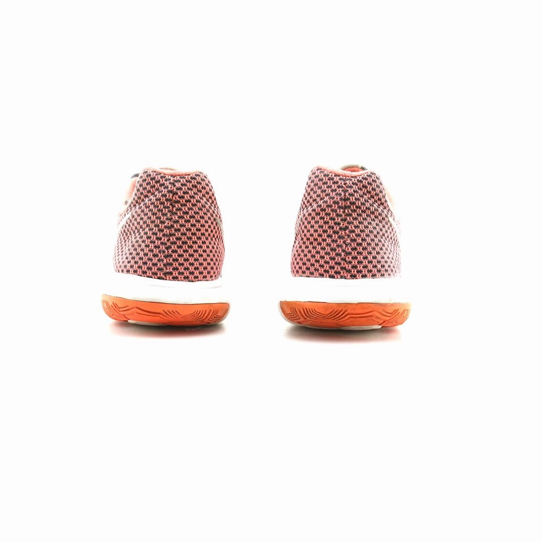 NIKE FLEX EXPERIENCE RN 6 classic Nike shoe photos