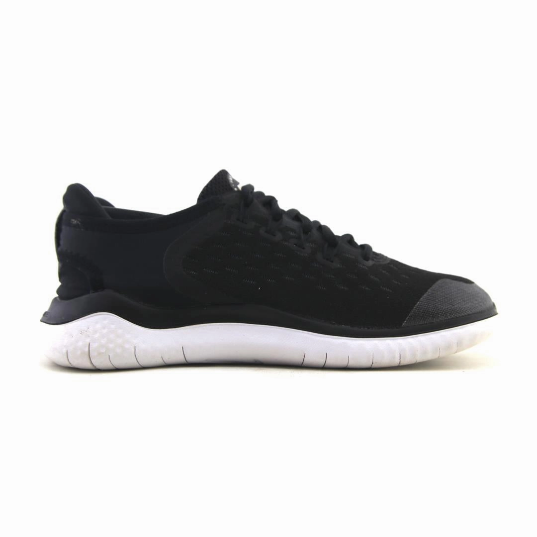 NIKE FREE RN 2018 vibrant Nike shoe colors