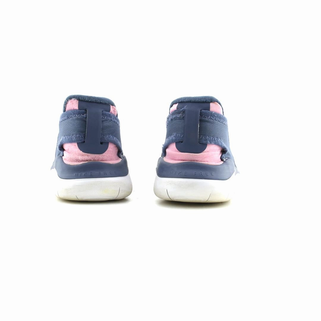 NIKE FREE RUN 2018 sleek Nike sneaker angles