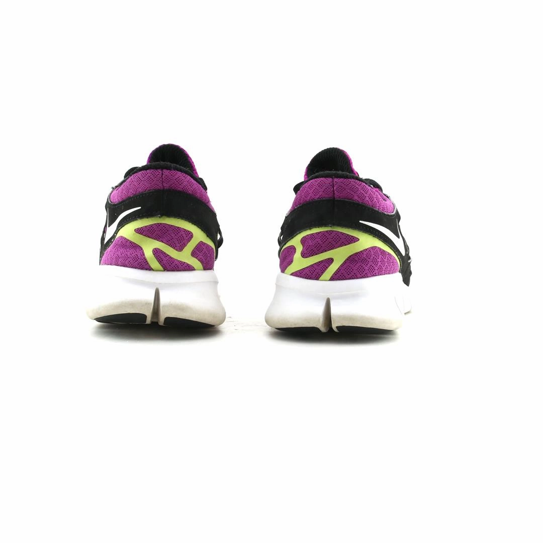 NIKE FREE RUN 2 sleek Nike sneaker angles