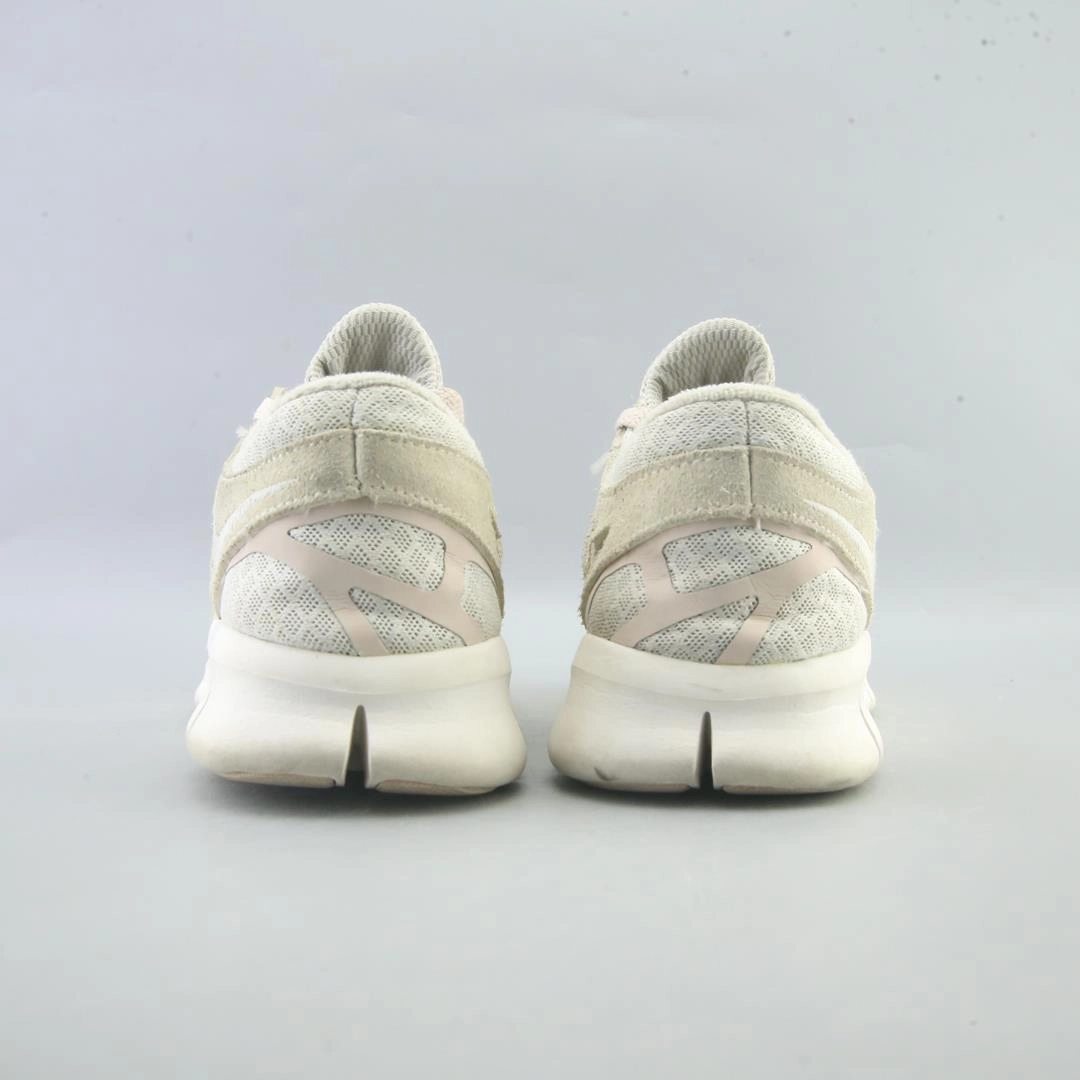 NIKE FREE RUN 2 sleek Nike sneaker angles