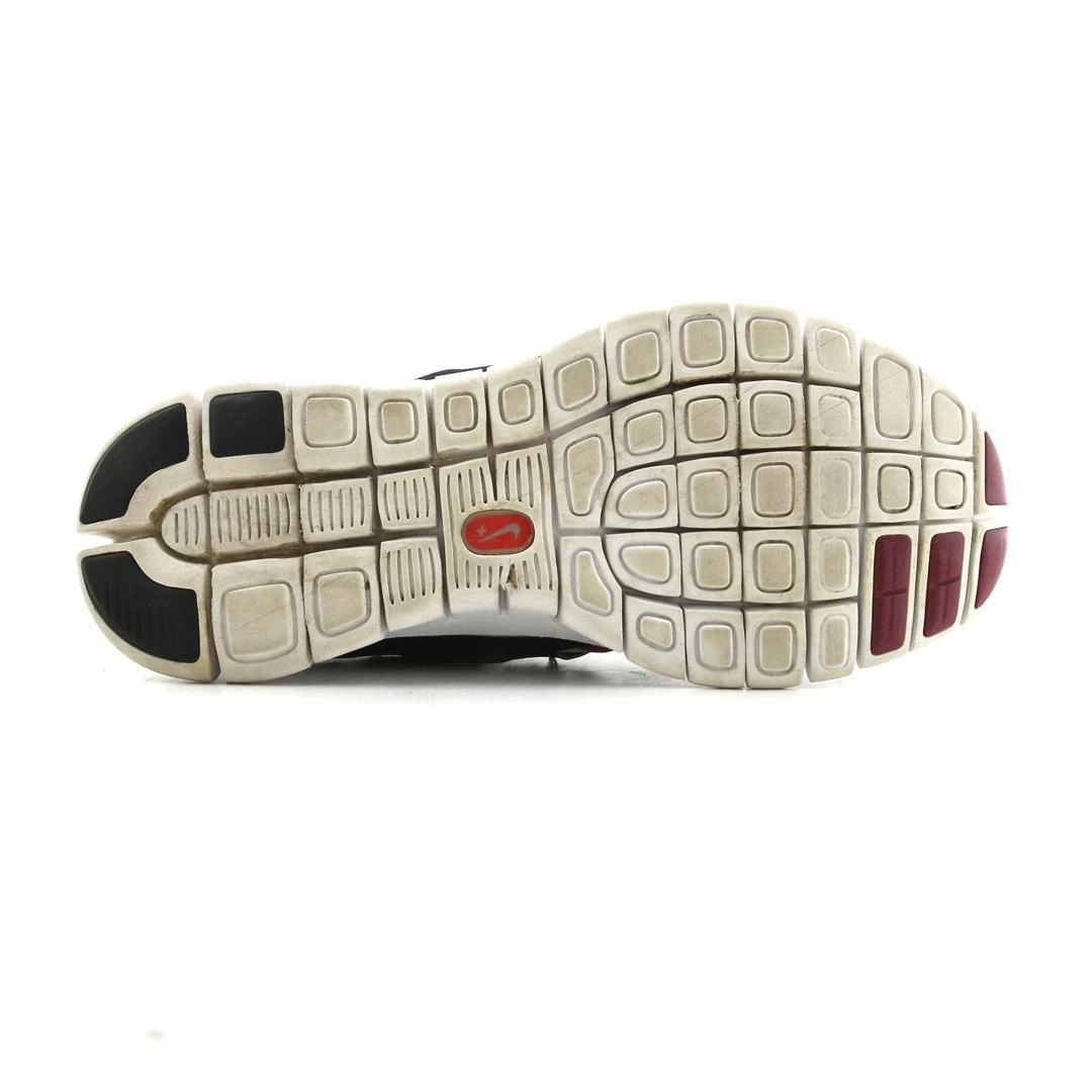 NIKE FREE RUN 2 sleek Nike sneaker angles
