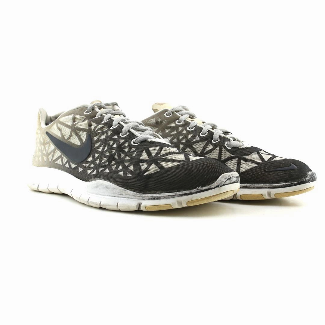 NIKE FREE TR FIT 3 sleek Nike sneaker angles