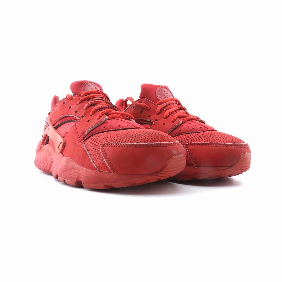 NIKE  HUARACHE RUN sleek Nike sneaker angles