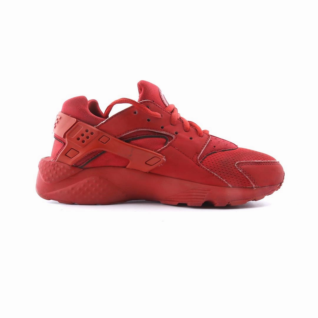 NIKE  HUARACHE RUN sleek Nike sneaker angles