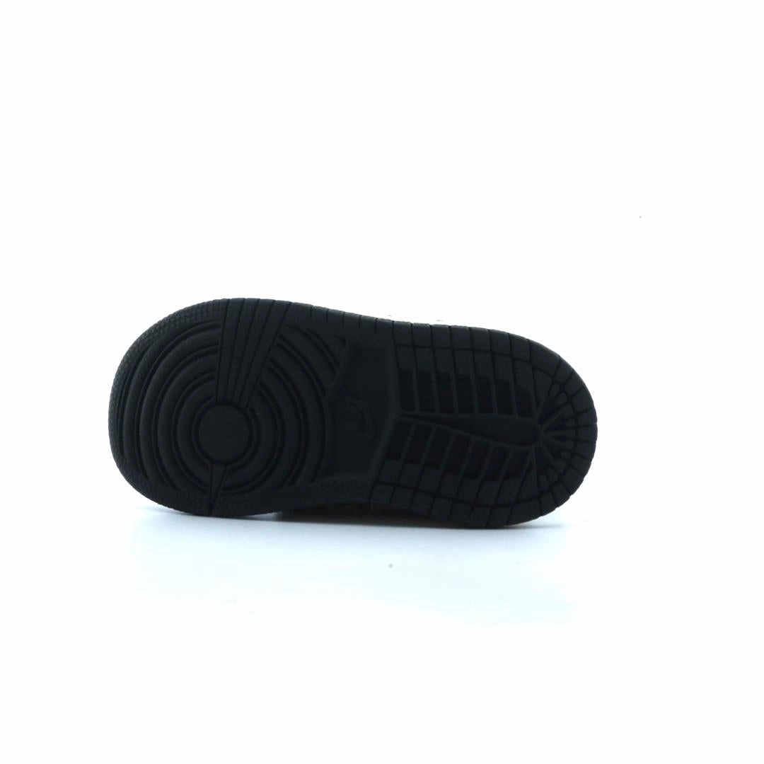 NIKE JORDAN 1 RETRO HIGH Nike lifestyle footwear visuals