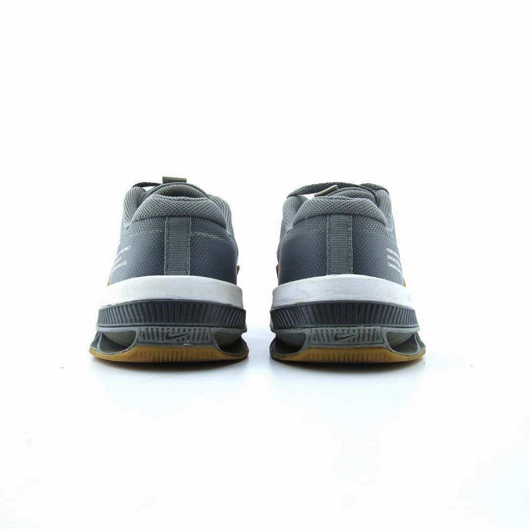 NIKE METCON 8 classic Nike shoe photos