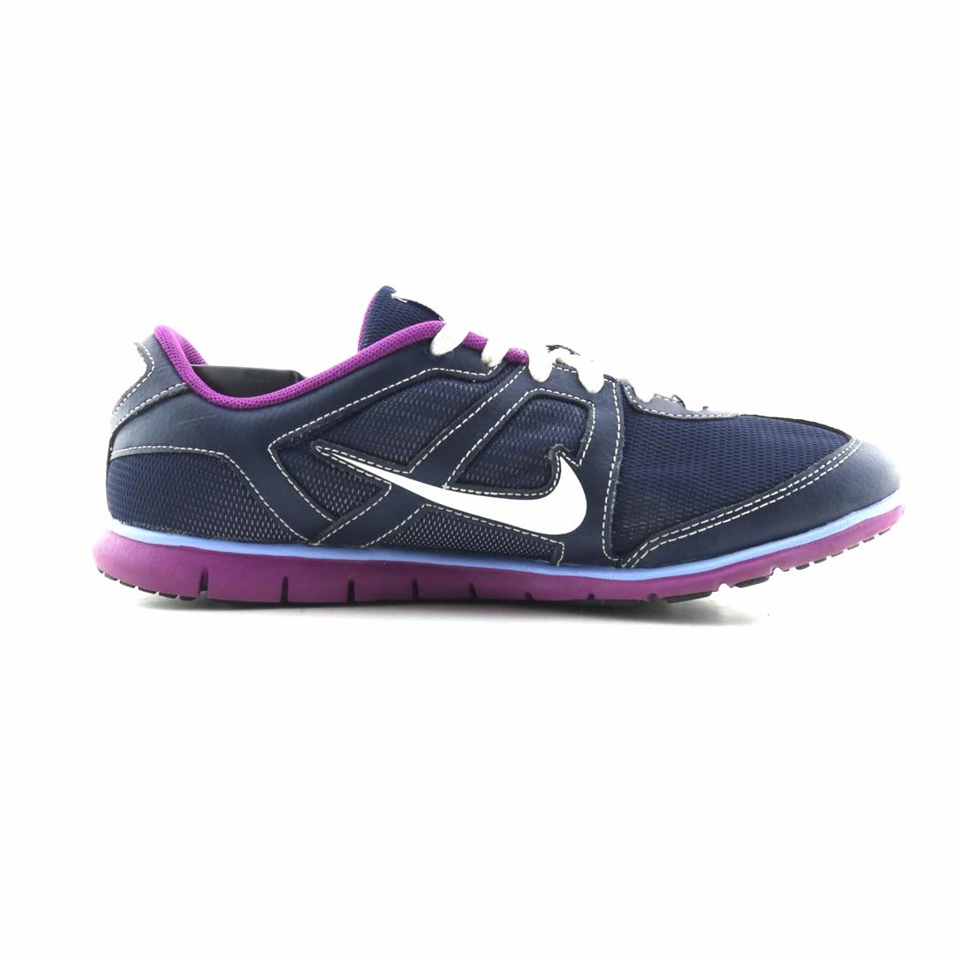 NIKE OCEANIA NM classic Nike shoe photos