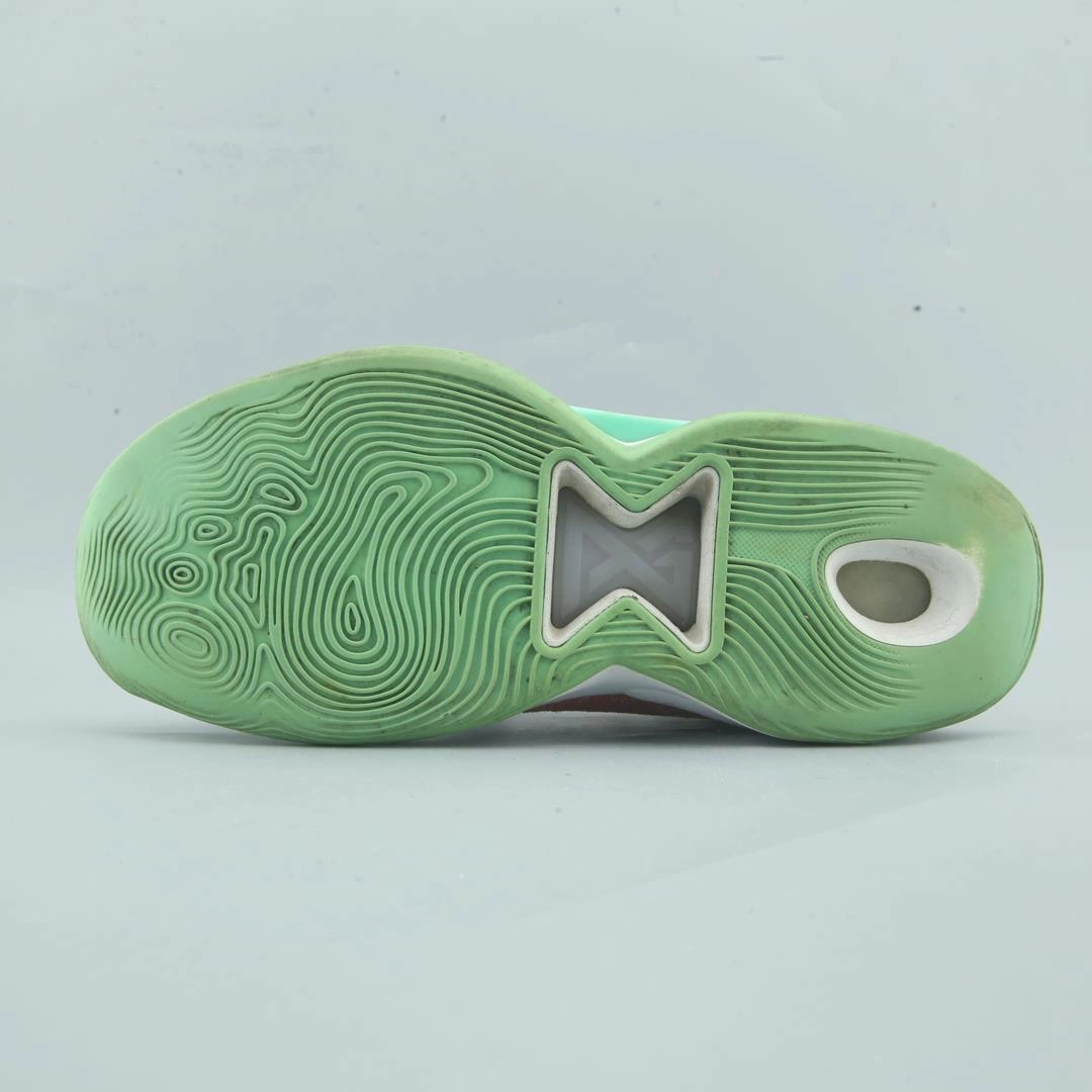 NIKE PG 5 Nike casual shoe imagery