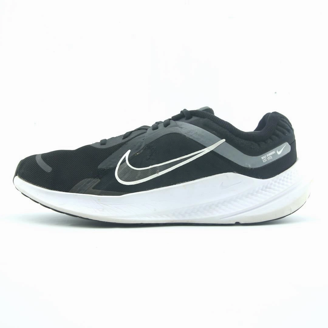 NIKE QUEST 5 Nike comfortable everyday sneakers