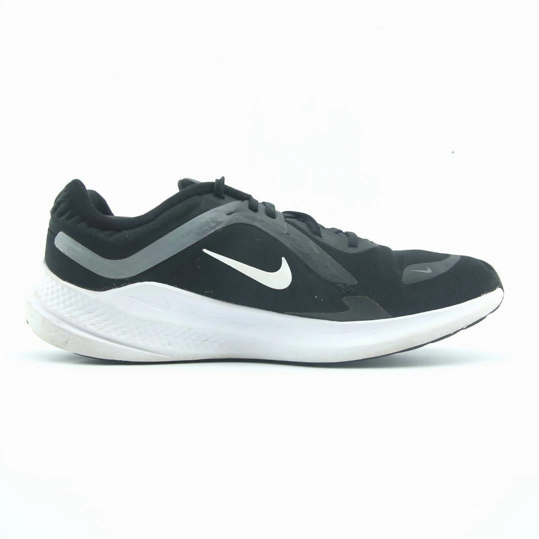 NIKE QUEST 5 Nike casual shoe imagery