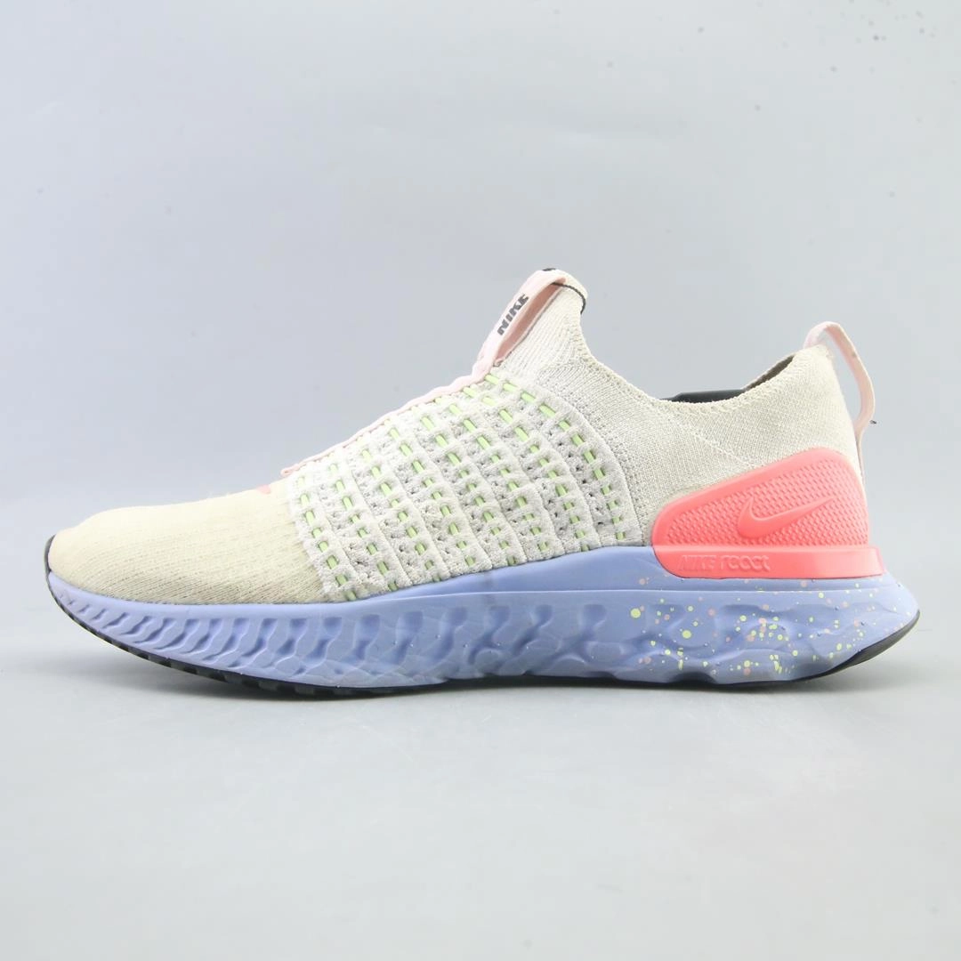 NIKE  REACT PHANTOM RUN FLYKNIT 2 Nike modern athletic shoe designs