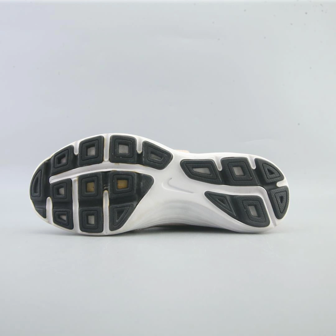 NIKE REVOLUTION 3 sleek Nike sneaker angles