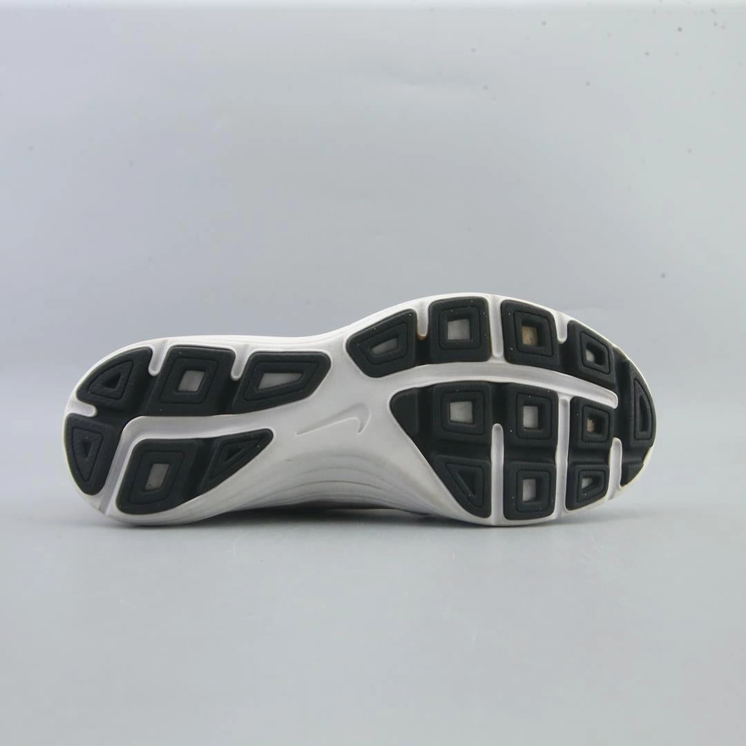 NIKE REVOLUTION 3 sleek Nike sneaker angles