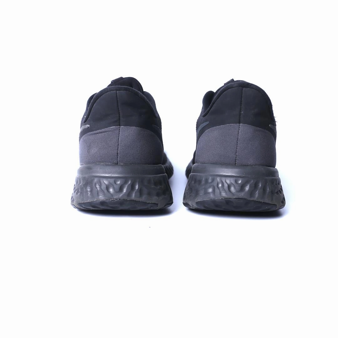 NIKE REVOLUTION 5 Nike casual shoe imagery