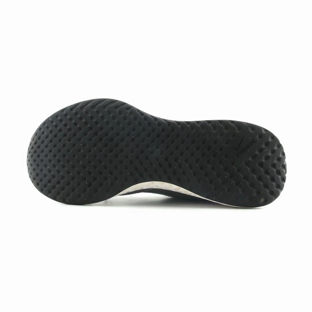 NIKE REVOLUTION 5 Nike performance shoe shots
