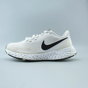 NIKE REVOLUTION 5 Nike lightweight trainer models