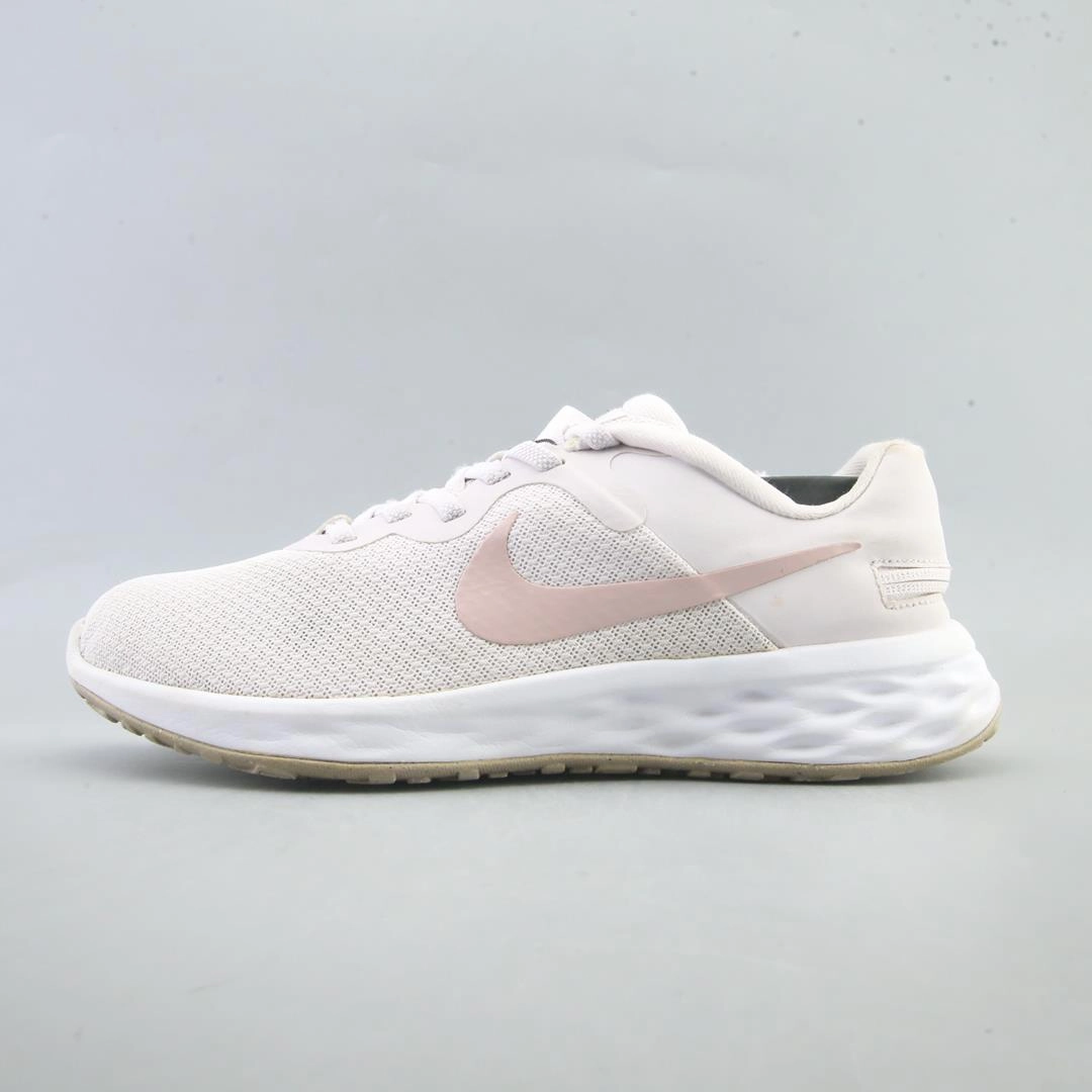 NIKE  REVOLUTION 6 FLYEASE NEXT Nike classic retro sneaker looks