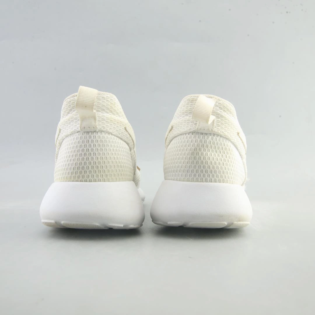 NIKE ROSHE ONE classic Nike shoe photos
