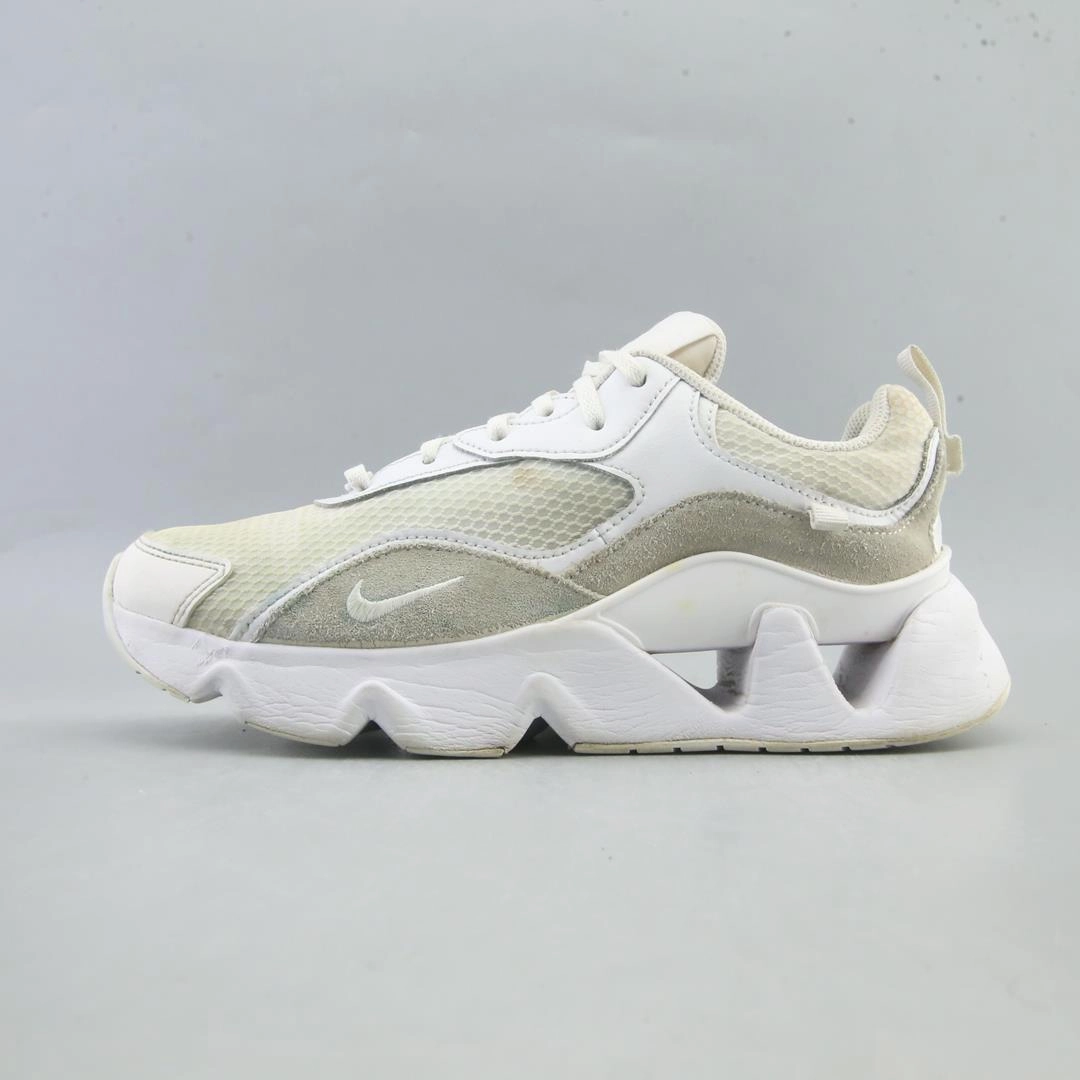 NIKE RYZ 365 2 Nike classic retro sneaker looks