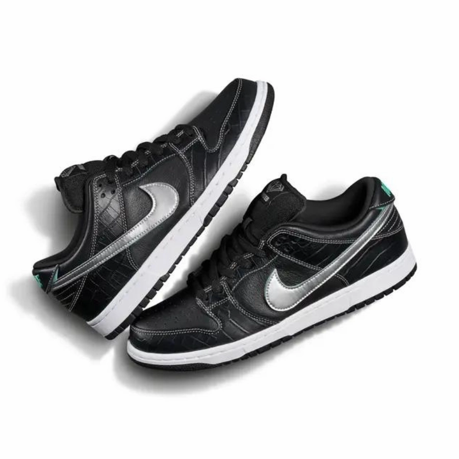 Nike SB Dunk Low Diamond Supply Co. Black Diamond Black Chrome Tropical Twist Street Shoes