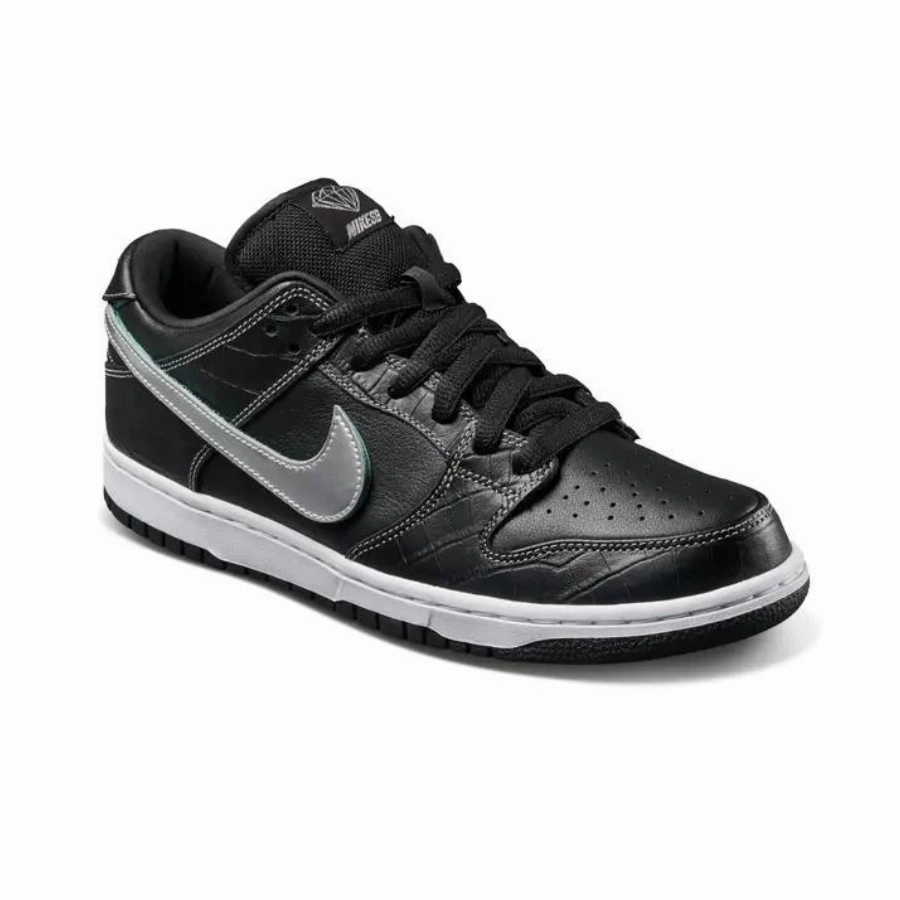 Nike SB Dunk Low Diamond Supply Co. Black Diamond Black Chrome Tropical Twist Street Shoes