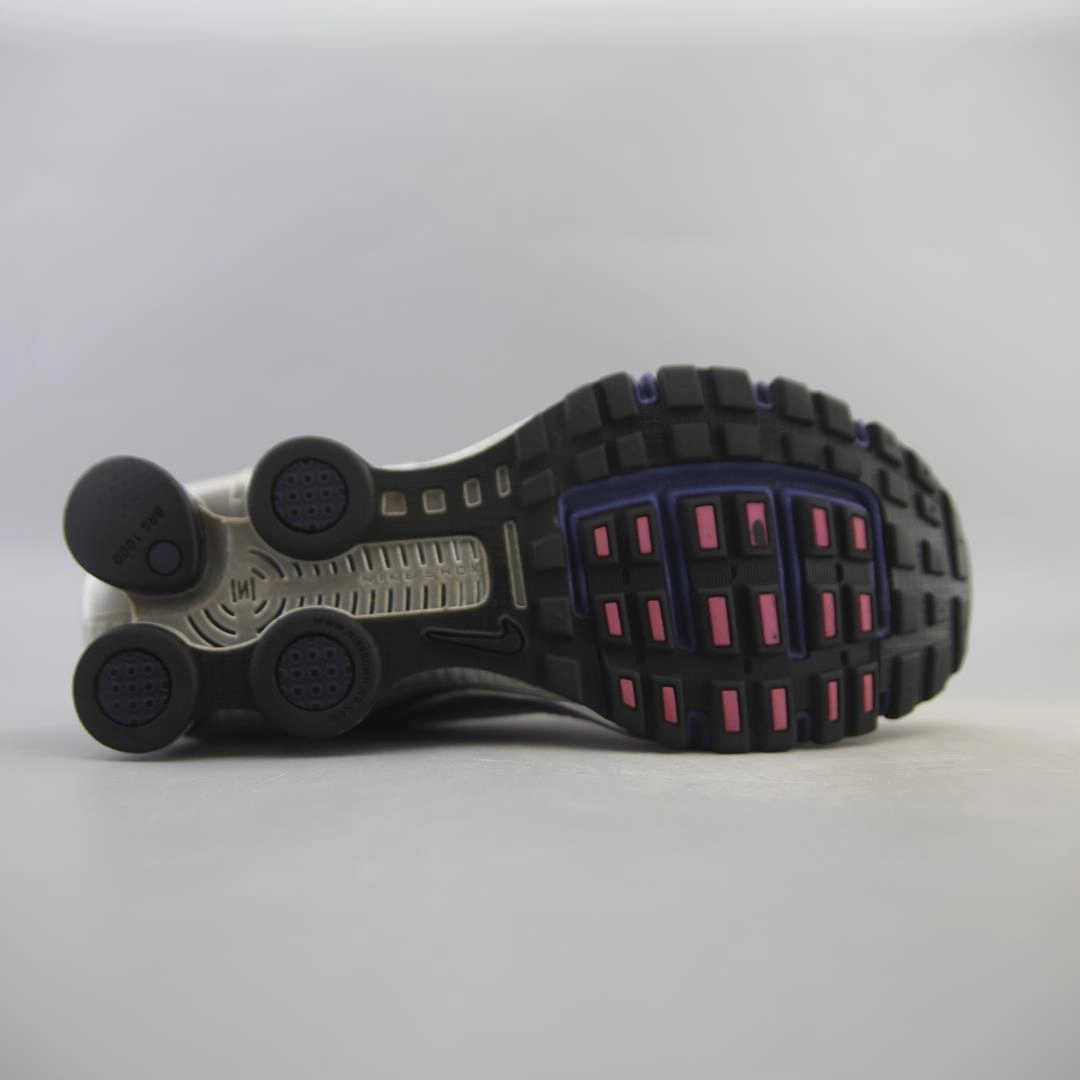 NIKE SHOX TURBO 4 vibrant Nike shoe colors