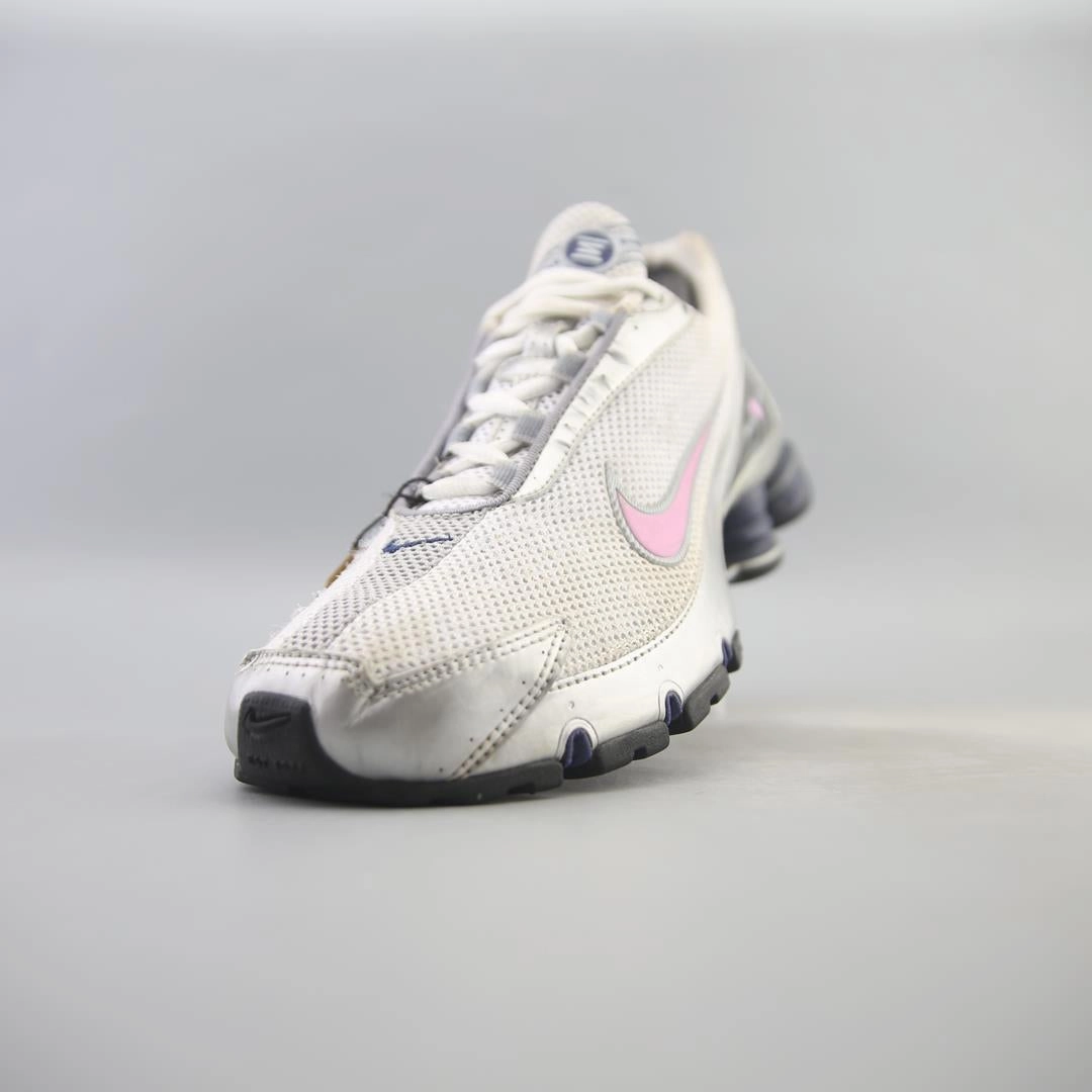 NIKE SHOX TURBO 4 vibrant Nike shoe colors
