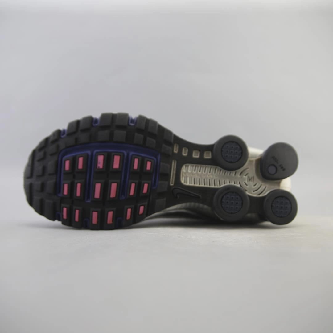 NIKE SHOX TURBO 4 vibrant Nike shoe colors