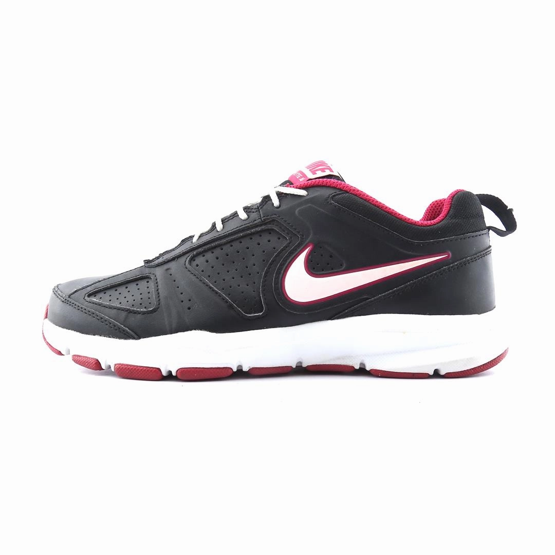 NIKE  T-LITE XL Nike classic retro sneaker looks