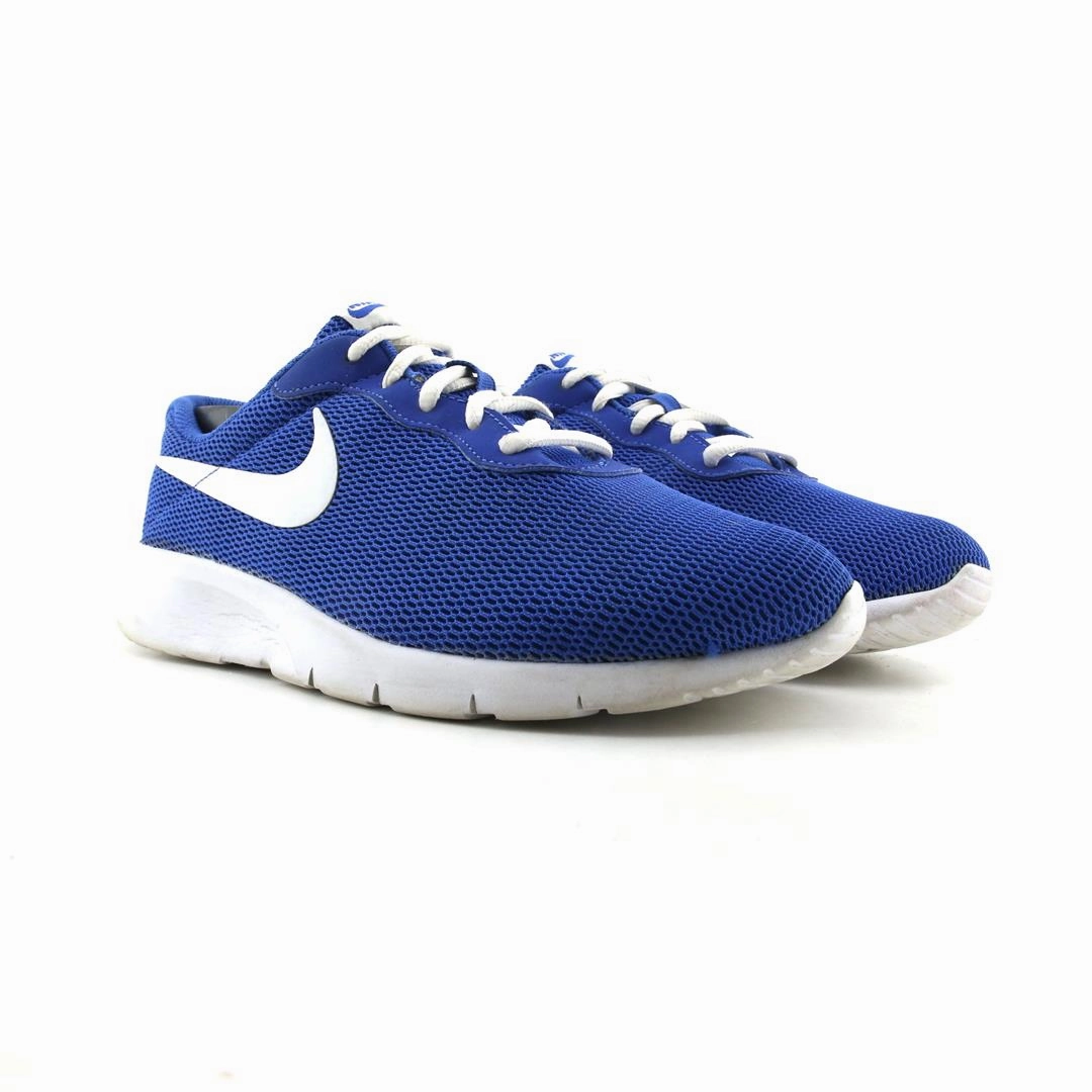 NIKE TANJUN classic Nike shoe photos