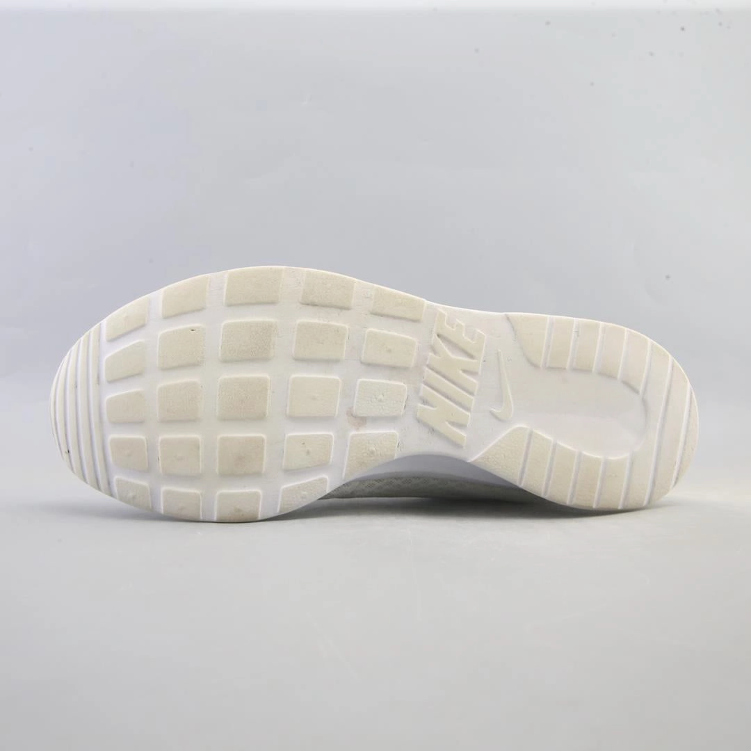 NIKE TANJUN modern Nike footwear styles