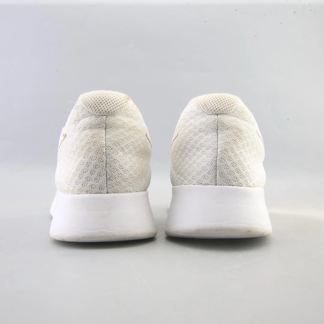 NIKE TANJUN modern Nike footwear styles
