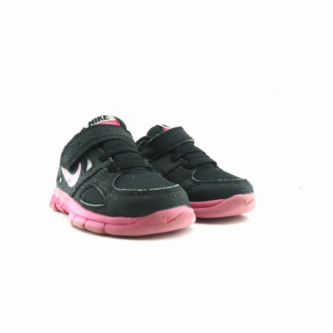 NIKE TRAINING Nike lifestyle footwear visuals