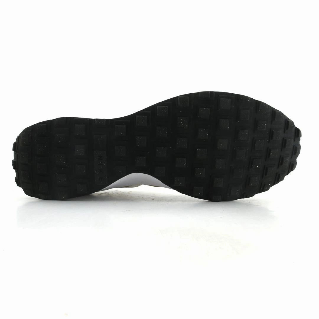NIKE WAFFLE DEBUT Nike outdoor shoe designs