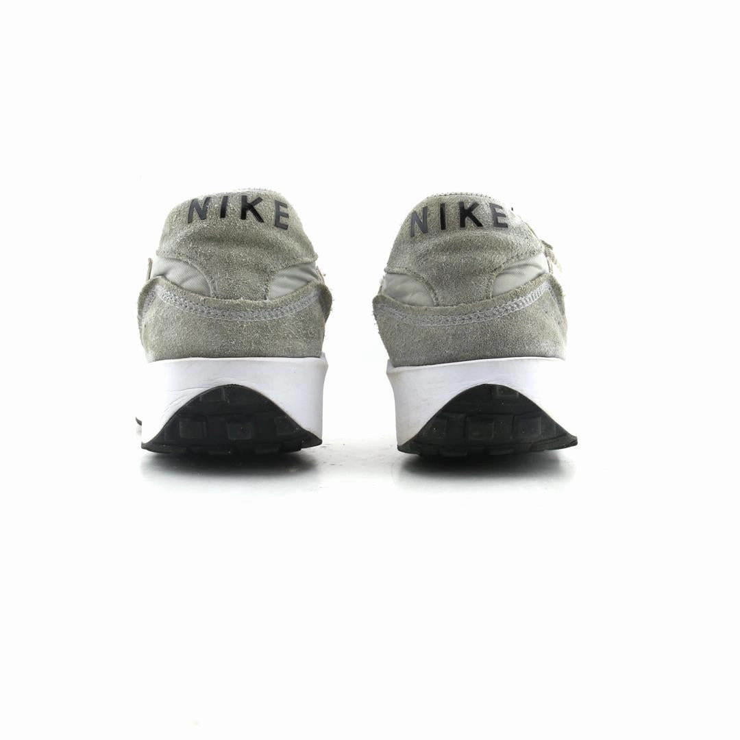 NIKE WAFFLE DEBUT Nike outdoor shoe designs