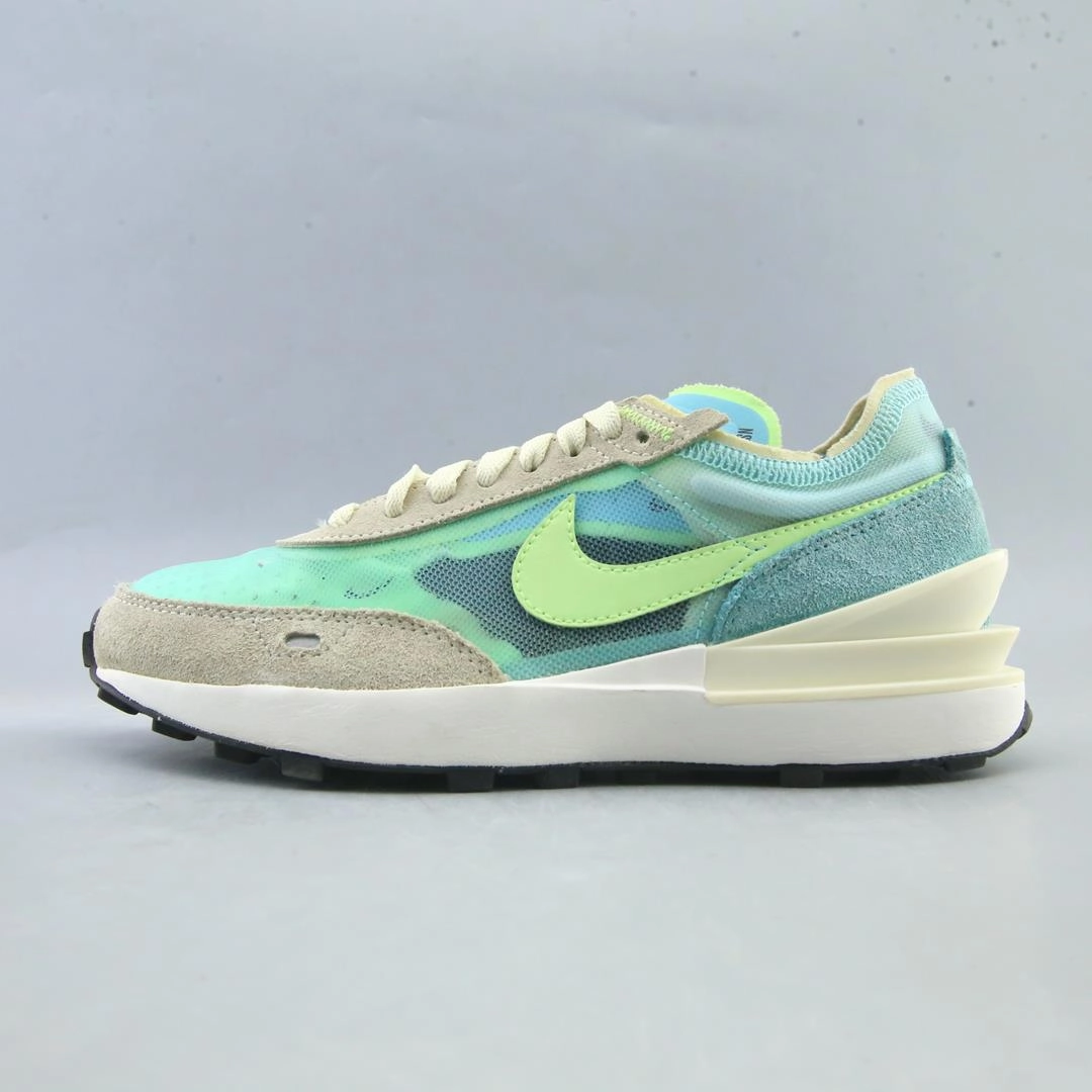 NIKE WAFFLE ONE Nike lightweight trainer models