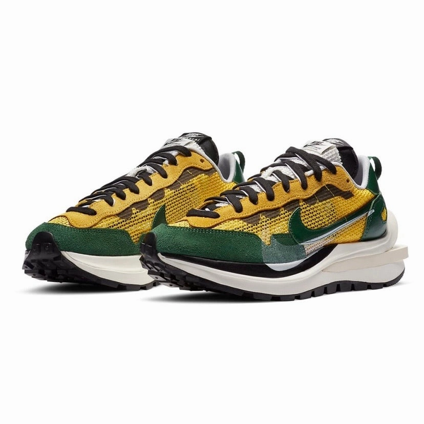 Nike x Sacai Vaporwaffle Tour Yellow Gorge Green Nike casual sneakers with modern design