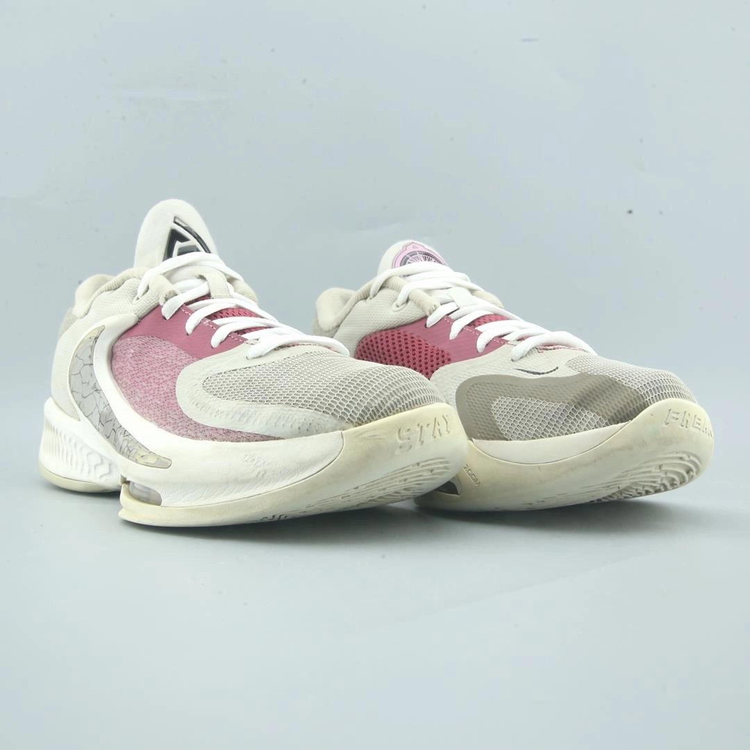 NIKE ZOOM FREAK 4 Nike casual shoe imagery