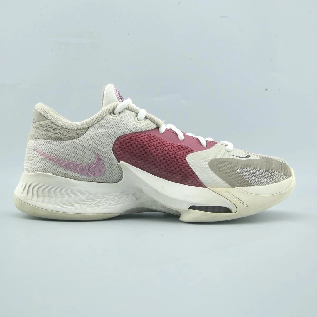 NIKE ZOOM FREAK 4 Nike casual shoe imagery
