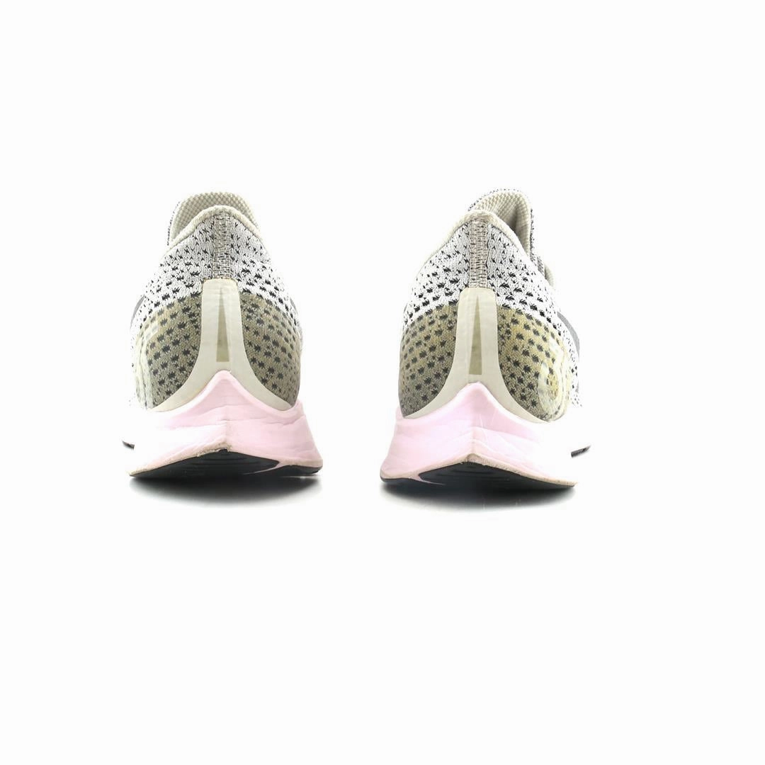 NIKE ZOOM PEGASUS 35 sleek Nike sneaker angles