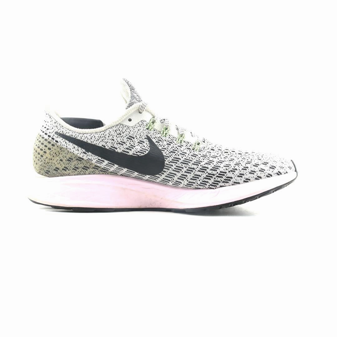 NIKE ZOOM PEGASUS 35 sleek Nike sneaker angles